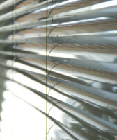Zaluzje-aluminiowe-braz-loft-wanad-01.jpg Zaluzje-aluminiowe-braz-loft-wanad-01.jpg