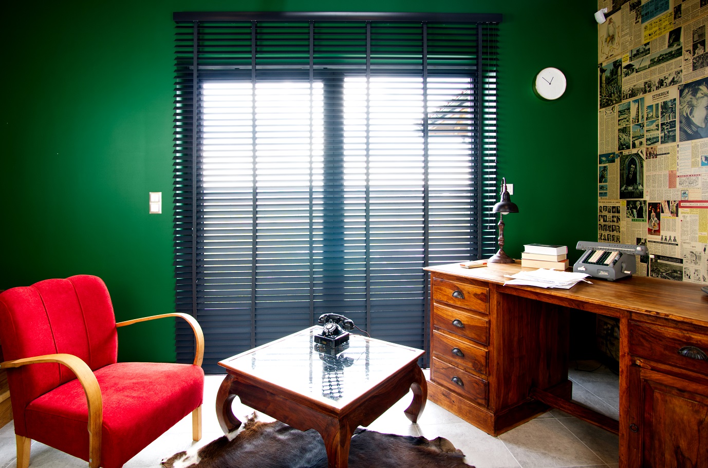 Zaluzje-drewniane-Antracytowka-Antracyt-02