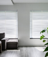 Zaluzje-drewniane-Kokos-Biale-01