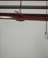 Brazowa-Zaluzja-Aluminiowa-Clicky-LOFT-Zelazo-Obciaznik