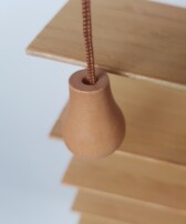 Brazowa-Zaluzja-Bambusowa-Lipowa-Kolor-MUSLI-Flip50-CLICKY-Koncowka-Sznurka