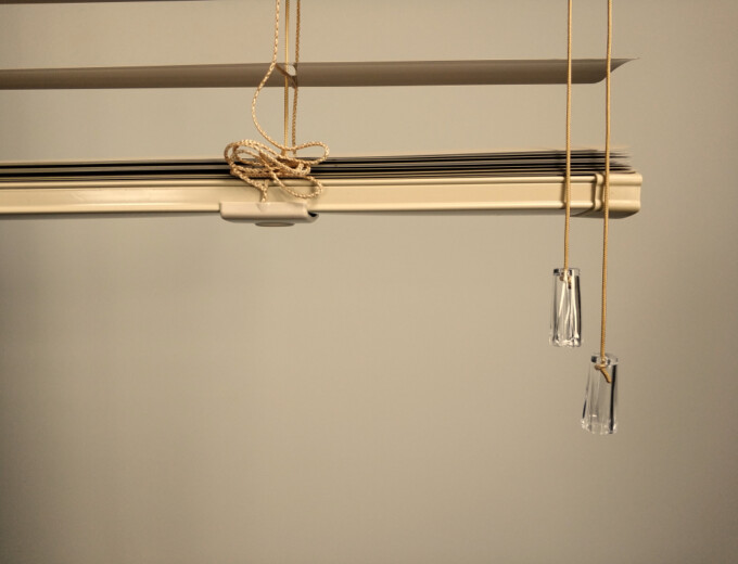 Ecru-Zaluzja-Aluminiowa-Clicky-LOFT-Kwarc-Obiaznik