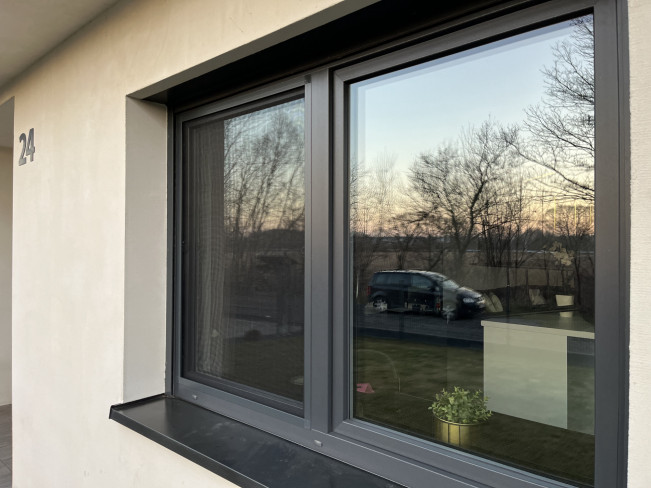 Moskitiera-ramkowa-do-okna-CLICKY-Buzz-Antracytowa-8 Moskitiera-ramkowa-do-okna-CLICKY-Buzz-Antracytowa