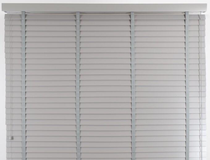 Szara-Zaluzja-Drewniana-Lipowa-Kolor-TOFU-Flip50-CLICKY-Duze