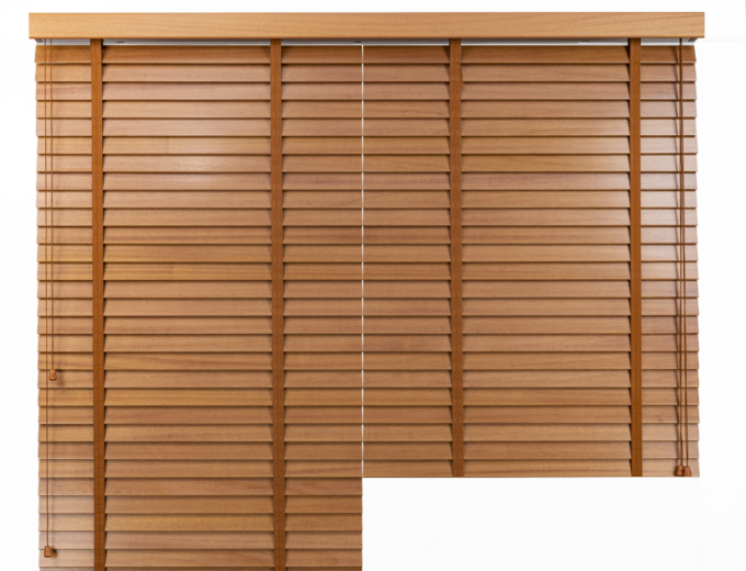 Zaluzja-drewniana-abachi-dual-flip-50-brazowa-koniak