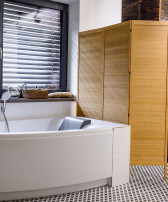 Parawan Louv 2 Parawan Louv w pokoju kąpielowym