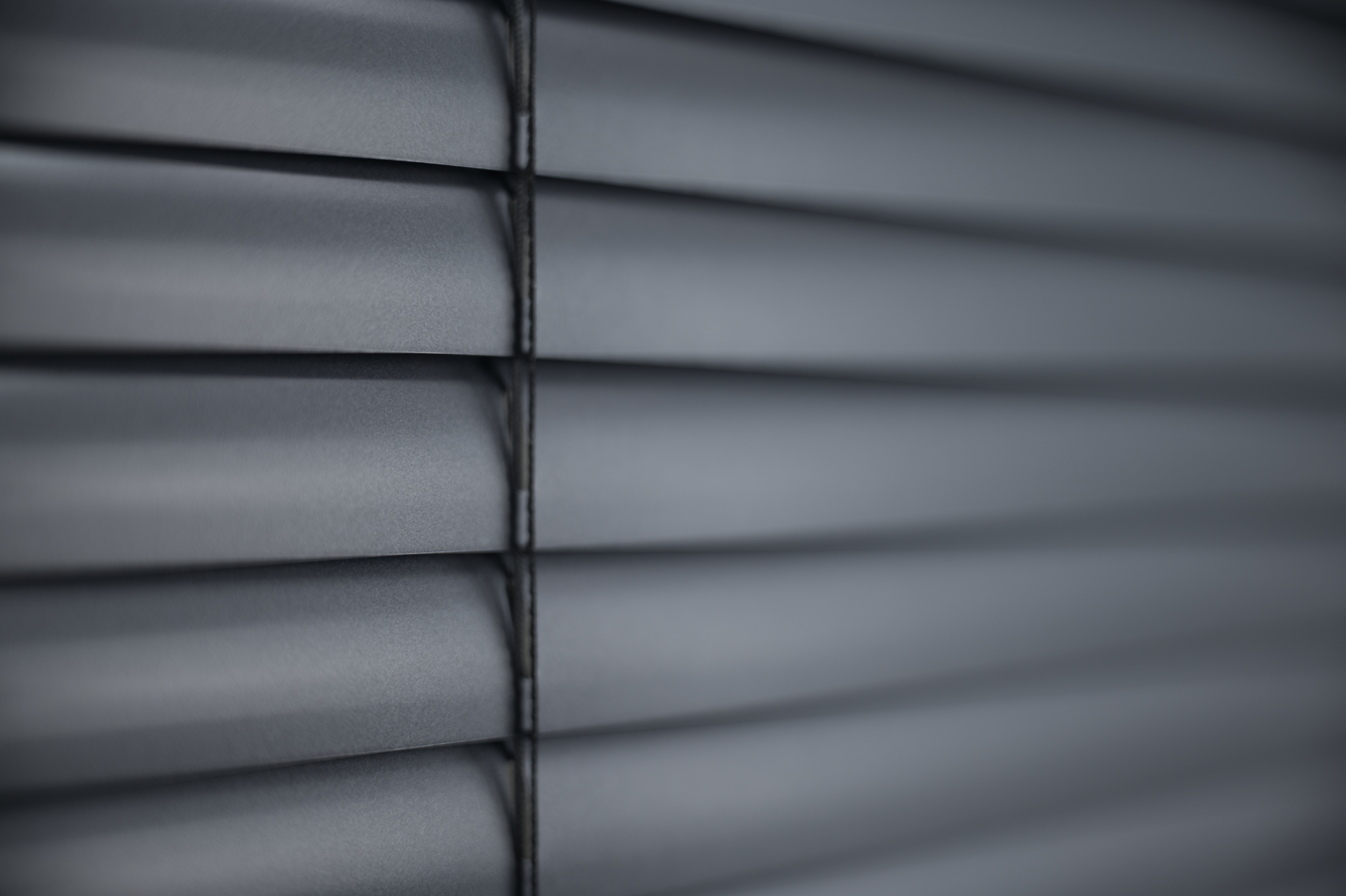 Żaluzje aluminiowe 25 mm kolor Antracytowy metalizowany 996 C2