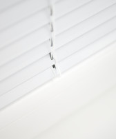 Żaluzje aluminiowe 25 mm kolor Biały 900 D2