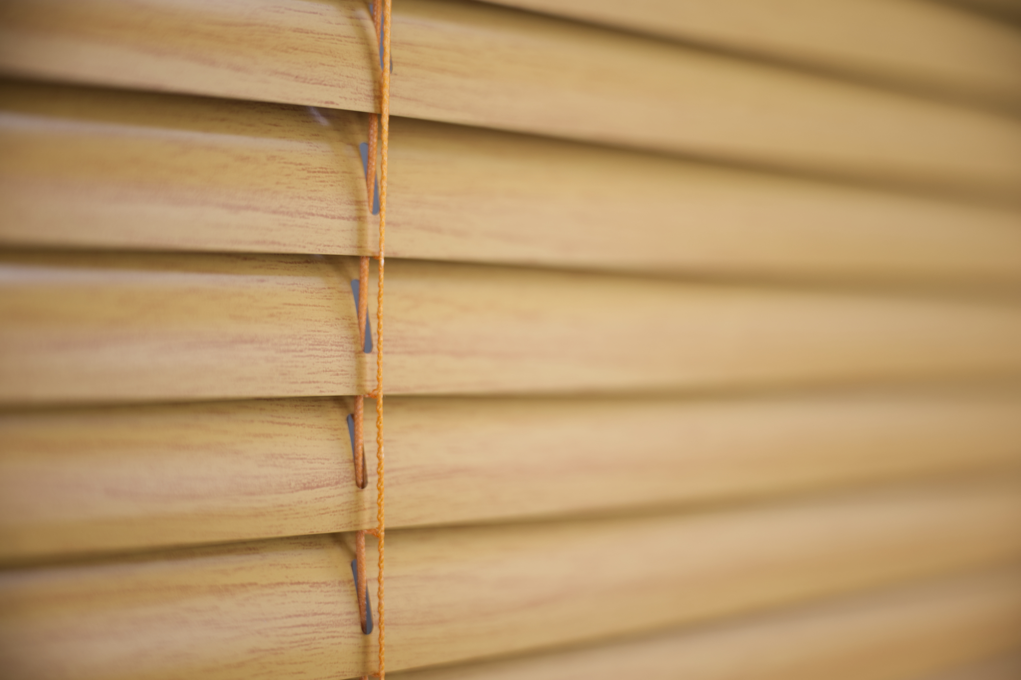 Żaluzje aluminiowe 25 mm kolor Jasny dąb 772082 C2