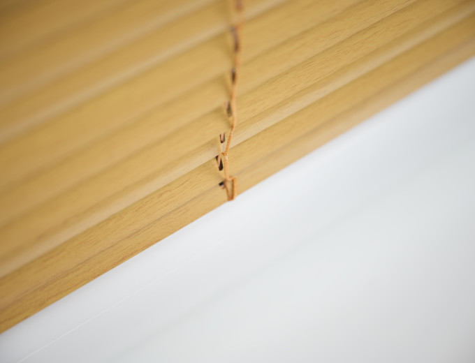 Żaluzje aluminiowe 25 mm kolor Jasny dąb 772082 D2