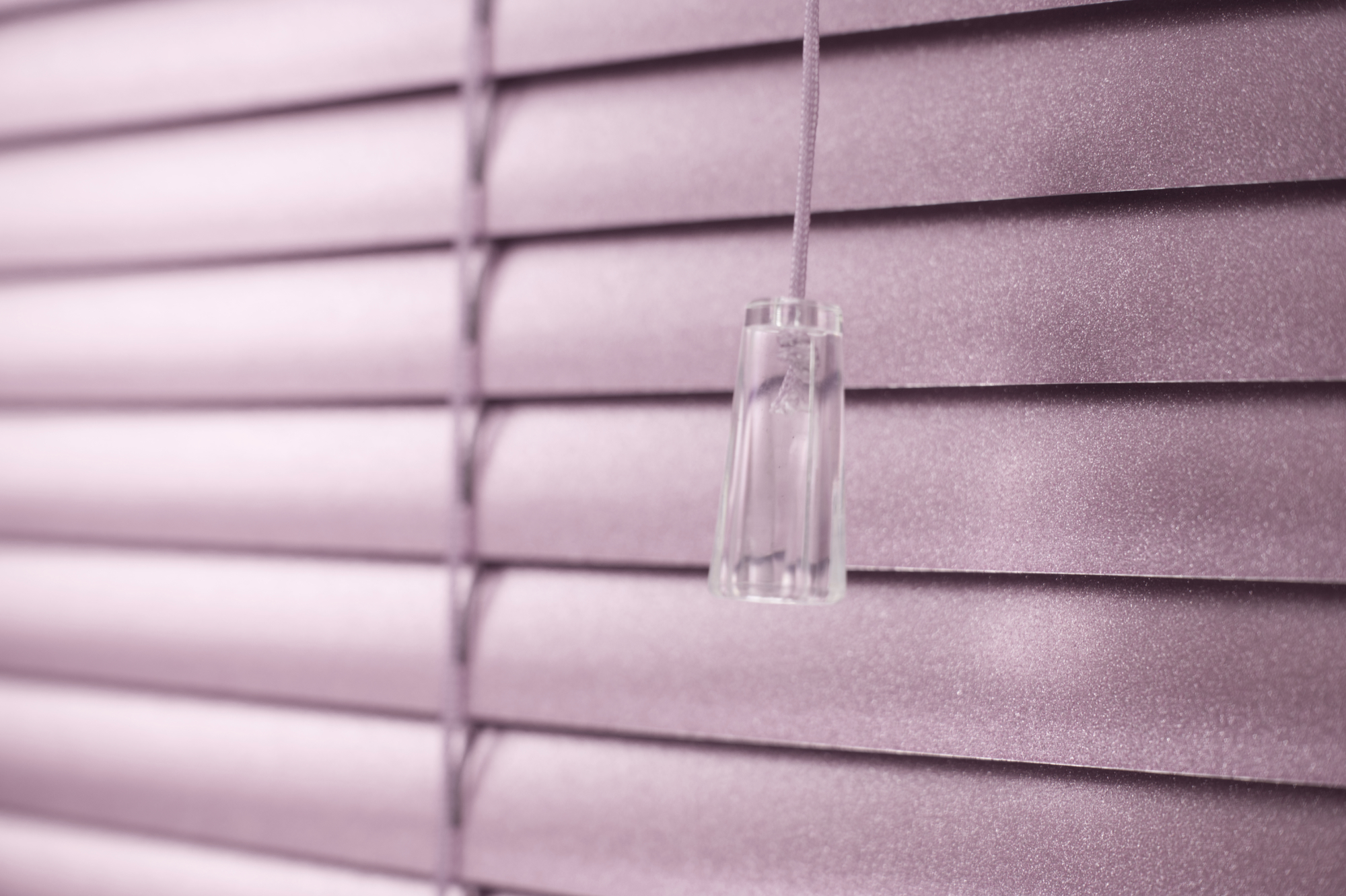 Żaluzje aluminiowe 25 mm kolor Różowy metalizowany 490 B2