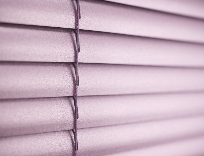 Żaluzje aluminiowe 25 mm kolor Różowy metalizowany 490 C2