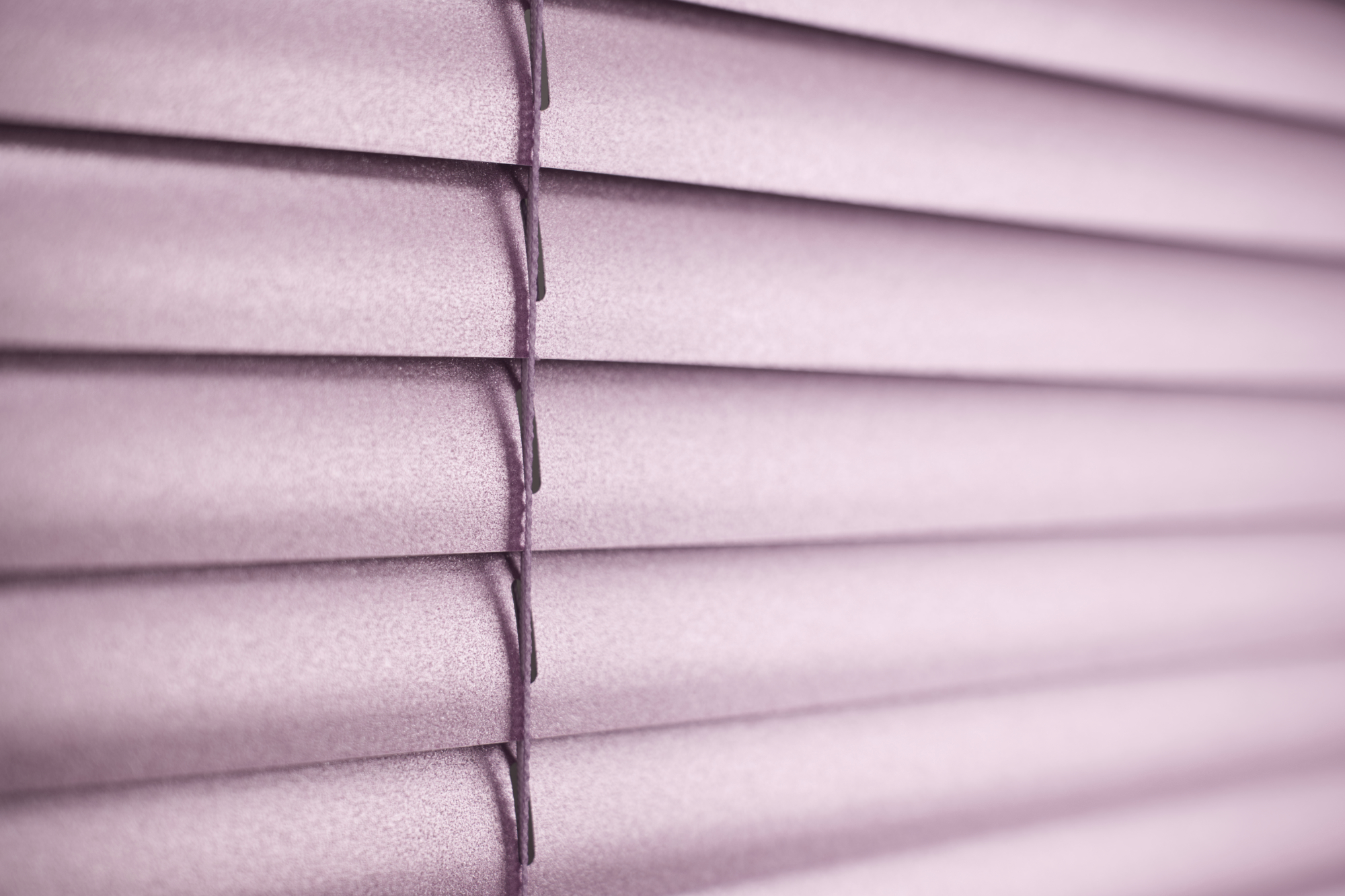 Żaluzje aluminiowe 25 mm kolor Różowy metalizowany 490 C2