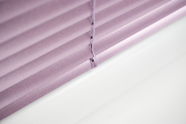 Żaluzje aluminiowe 25 mm kolor Różowy metalizowany 490 D2