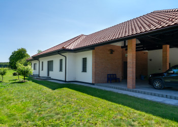 Żaluzja fasadowa C80 DB703